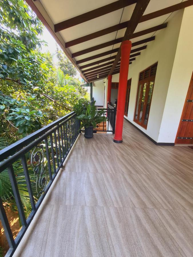 Peacock Villa Resort Udawalawe Buitenkant foto
