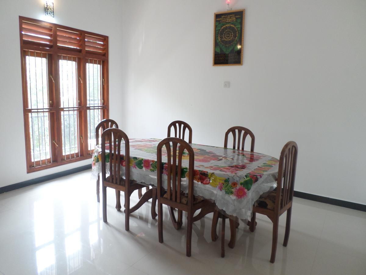 Peacock Villa Resort Udawalawe Buitenkant foto